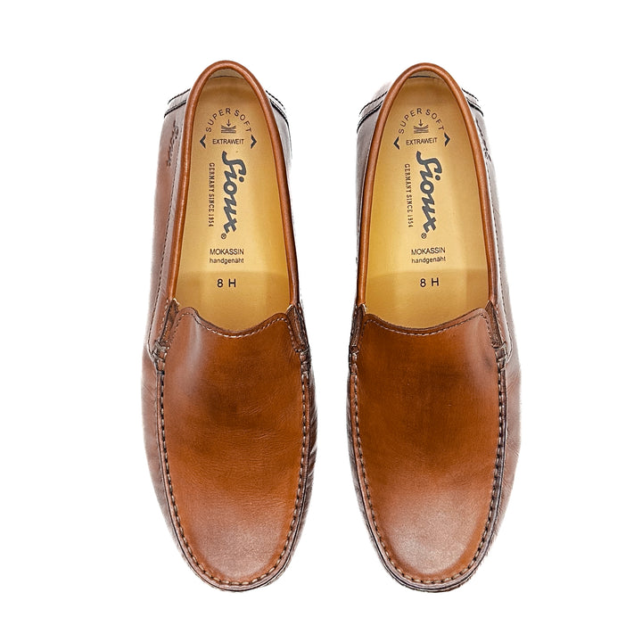 Gion Leather Slip-On Loafer