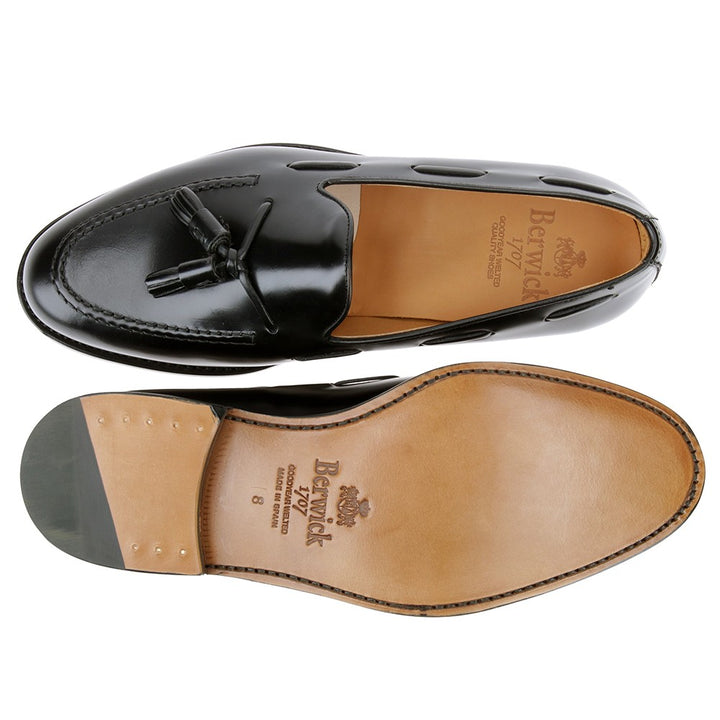 8491 Tassel Loafer