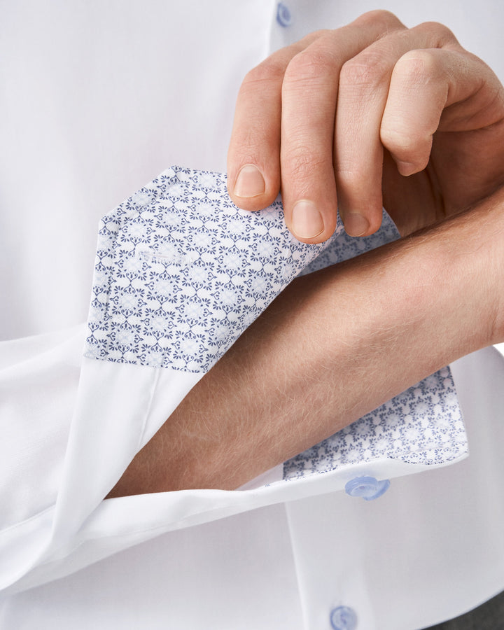 Contemporary Fit Signature Twill with Light Blue Details