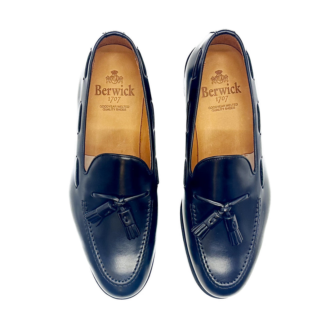 8491 Tassel Loafer