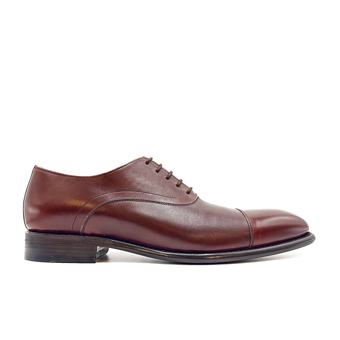 3869 Oxford Cap Toe